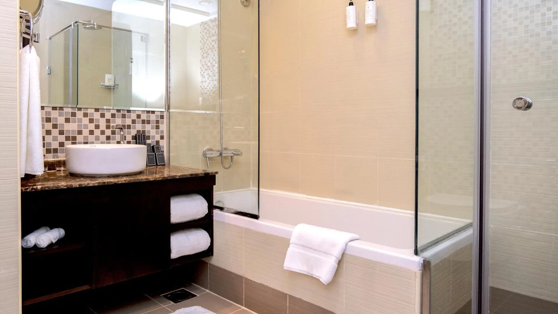 ****  Jannah Executive Hotel Apartments Abu Dhabi United Arab Emirates